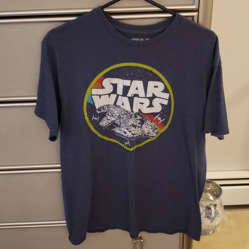 Star Wars throwback millennium Falcon  T-shirt